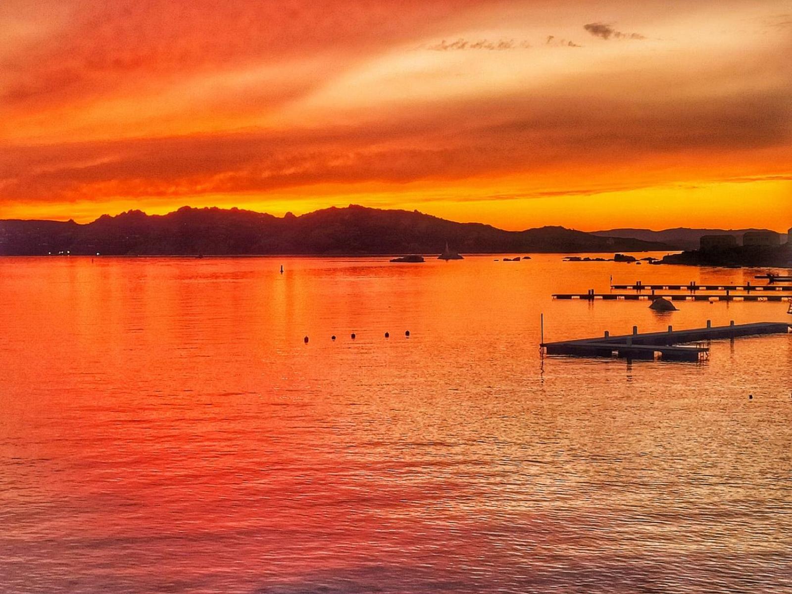 Appartamento Vista Mare A La Maddalena La Maddalena  Kültér fotó